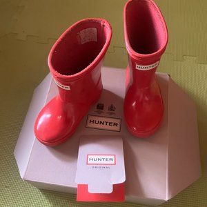 Hunter Kids First Classic Bright Pink Rain Boots Girls' size 5b/6c